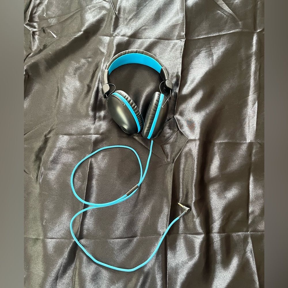 JLAB headphones‎